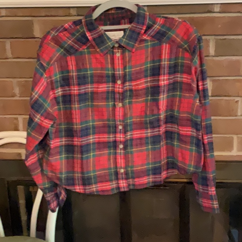 NWT American Eagle Outfitters Red/Blue Plaid Button Down Shirt.  XS Junior Size